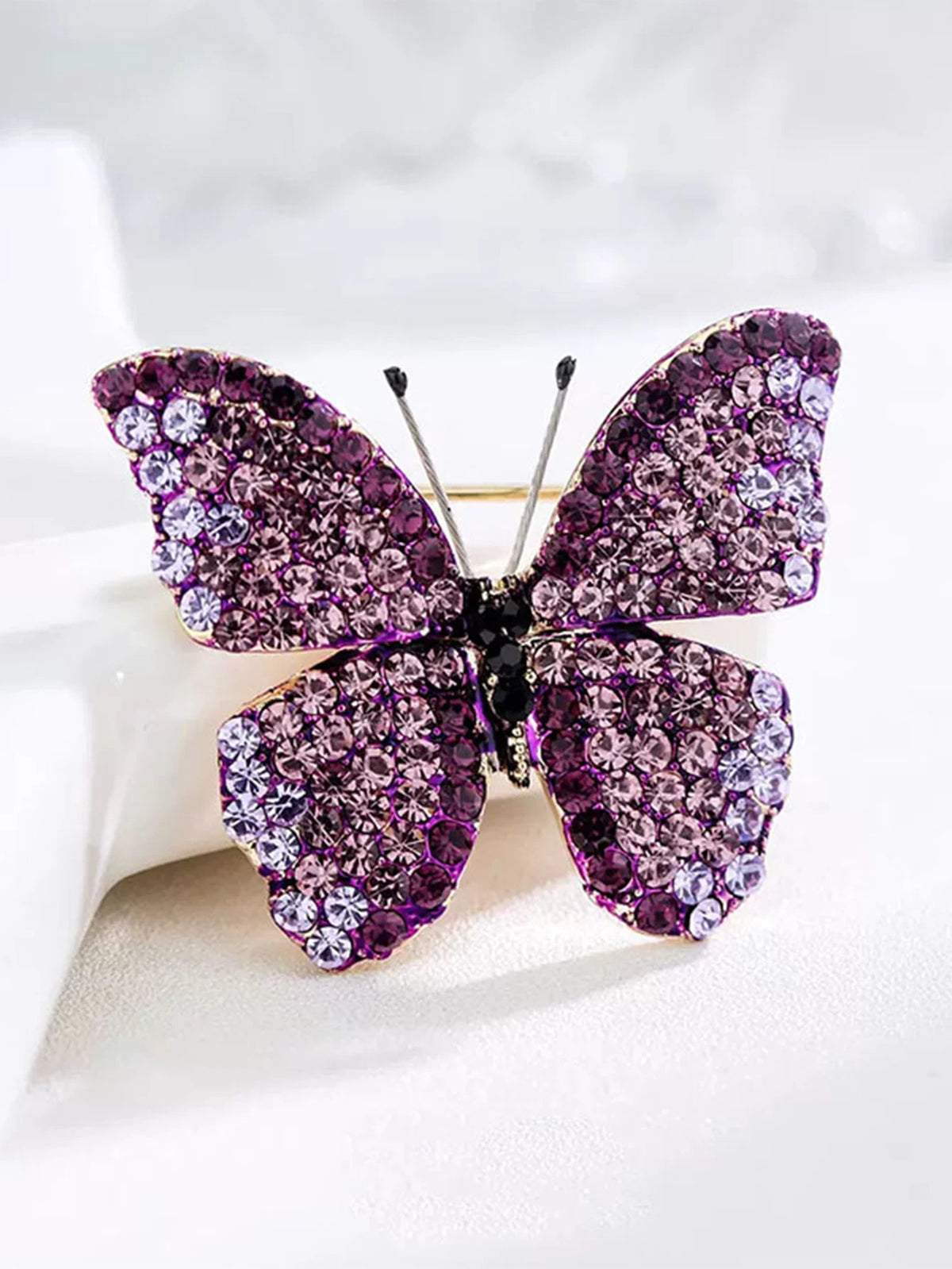 Lovely Butterfly Bee Brooch For Women Shiny Rhinestone Pearl Animal Insect Lapel Pins Wedding Party Coat Dress Jewelry Gifts