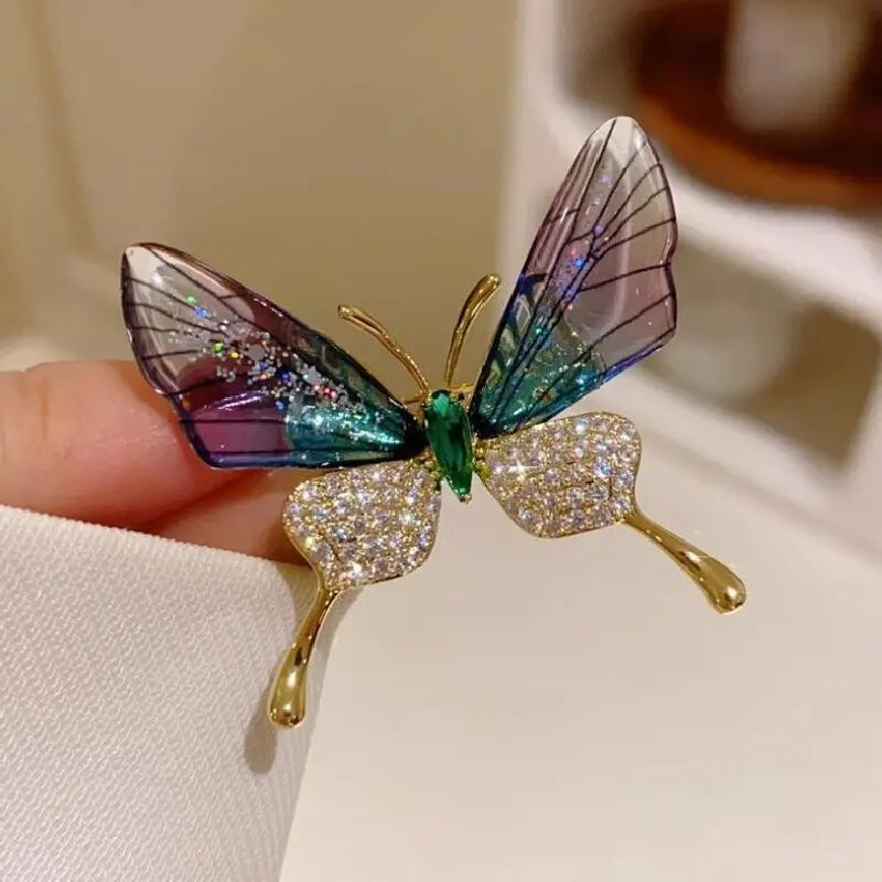 Cute butterfly brooch for women, sparkling and vibrant with forest style design, daily wear brooch accessories