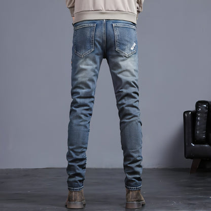 Jeans für Herren mit Retro-Stickerei